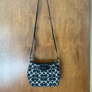Coach Signature Ashley Swingpack Small Black Crossbody EUC